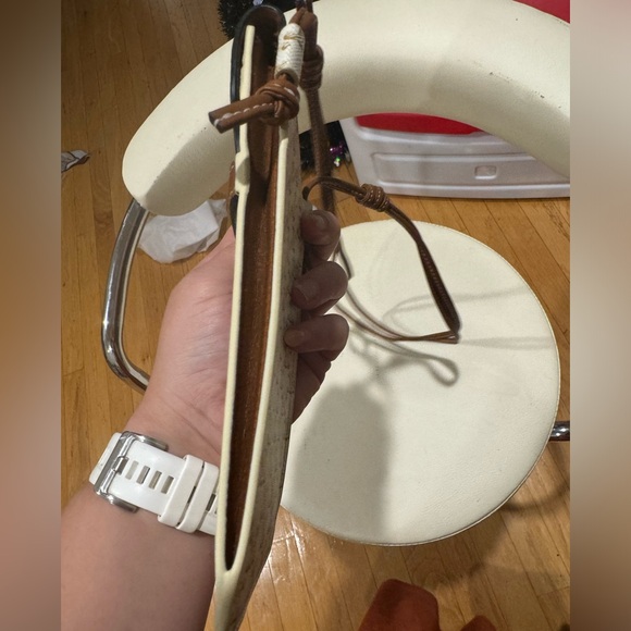 CELINE new phone pouch $690 in store - Picture 5 of 6